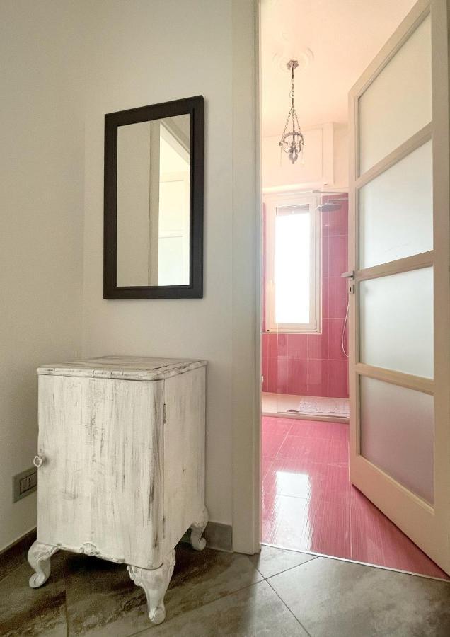 Il Nido Di Giraben Apartment Savona Bagian luar foto