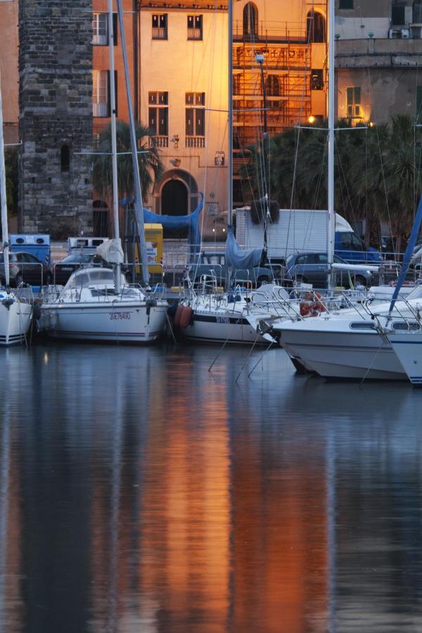 Il Nido Di Giraben Apartment Savona Bagian luar foto