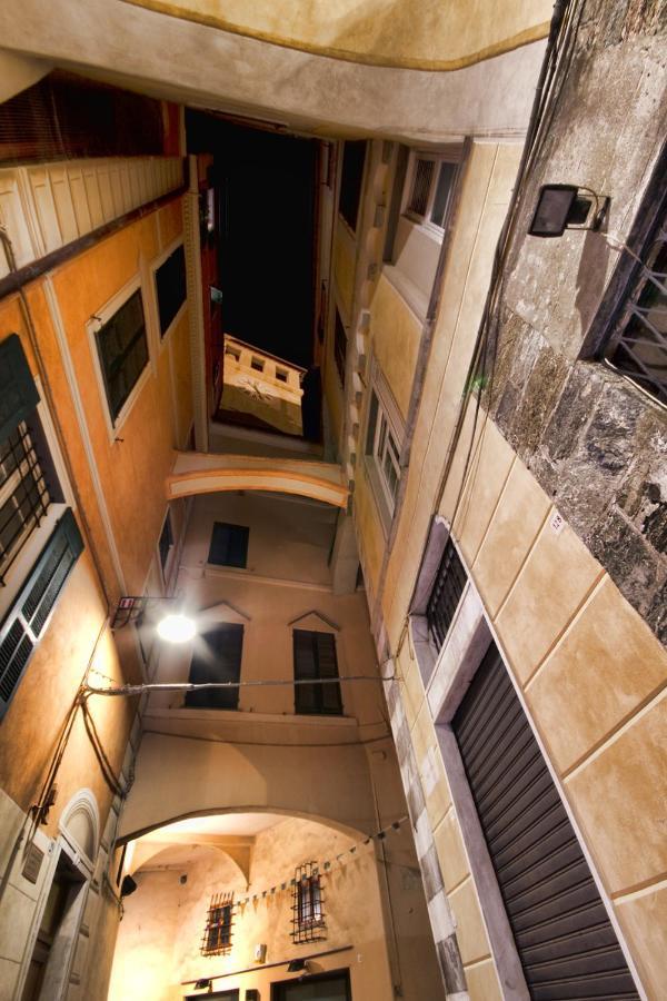 Il Nido Di Giraben Apartment Savona Bagian luar foto